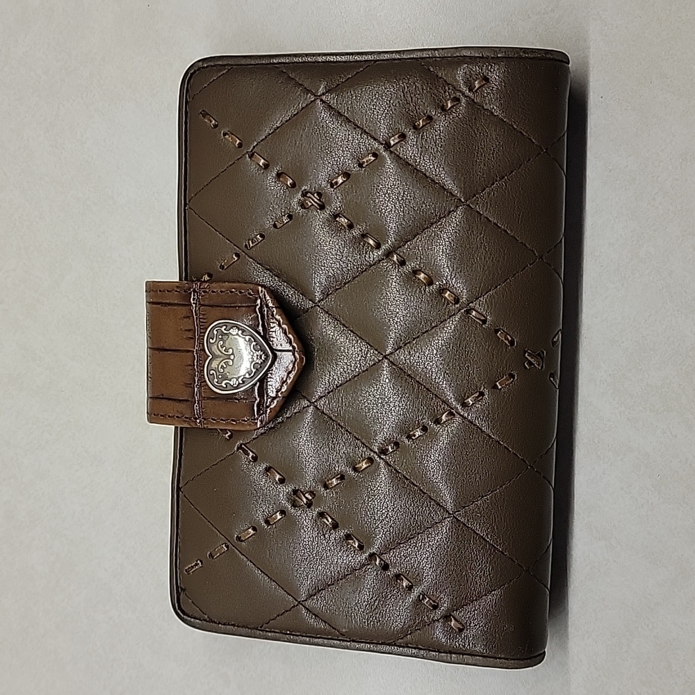 Brighton wallet